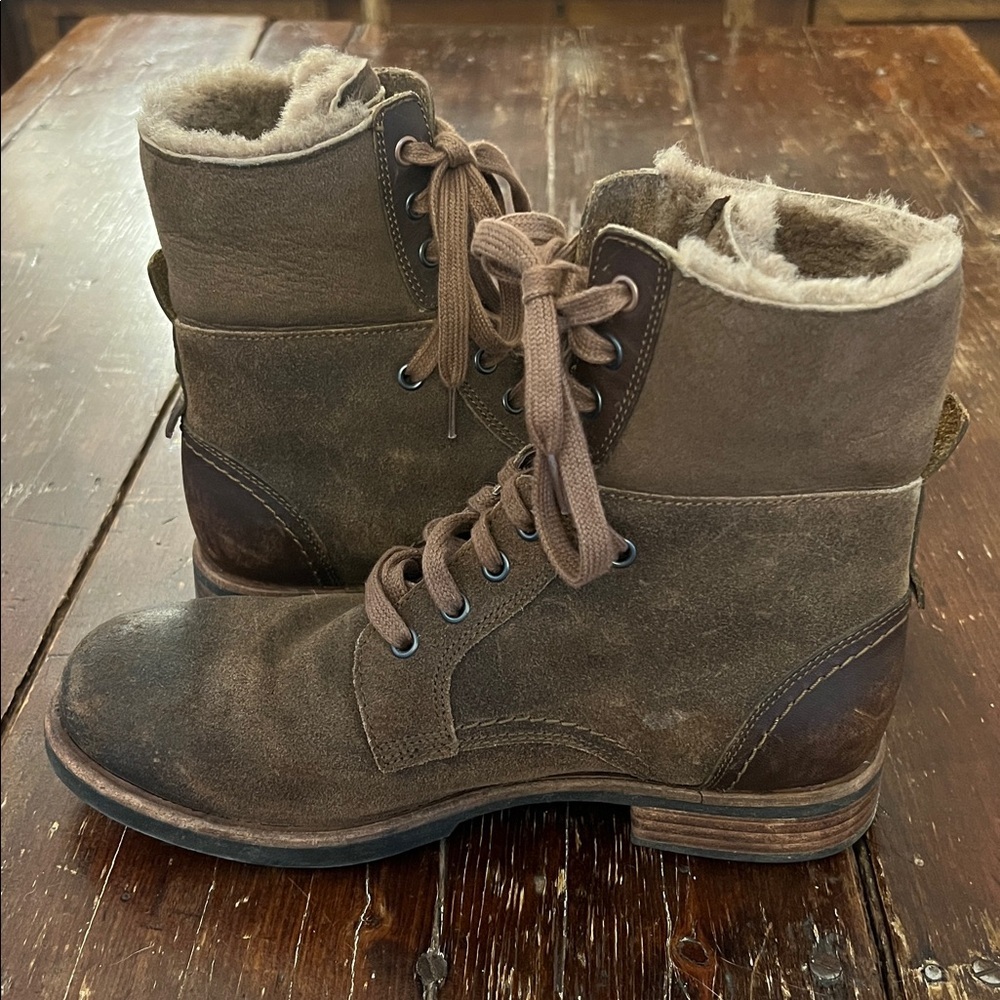 Men's Ugg Larus Boots Chestnut​​ Size 8 - Picture 10 of 15